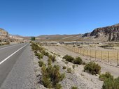 Po silnici č. 15 pokračujeme směrem k hranicím do města Colchane, Chile