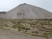 Jižní strana NP Lauca poblíž Nevados de Putre, Chile