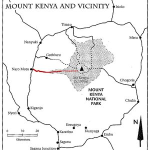 Schéma přístupových tras do Národního parku Mt. Kenya (Naro Moru Route - červeně). Zdroj: Cameron M. Burns, Kilimanjaro & East Africa, A Climbing and Trekking Guide, The Mountaineers Books