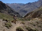 Přístup pod Aconcagua údolími Vacas a Relinchos, Argentina