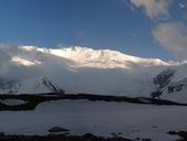 Cesta ze základního tábora Ačik-Taš do C1 (4400m), Kyrgyzstán