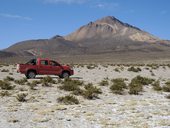 Náš vůz na Salaru de Surire, Chile