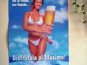 Reklama na pivo Cusquena, Puno, Peru, 19. února 2006 Reklama na pivo Cusquena, Puno, Peru, 19. února 2006