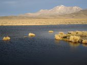 Laguna Paquisa v podveřerním světle, Chile