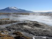 Salar de Surire a sopka Pukintika (5740m), Chile