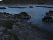 Pomalu zapadá slunce nad Termas de Polloquere a přichází mráz, Chile