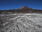 Prosolená zem pod Cerro Chiguana /Chihuana/ (5290m), Chile