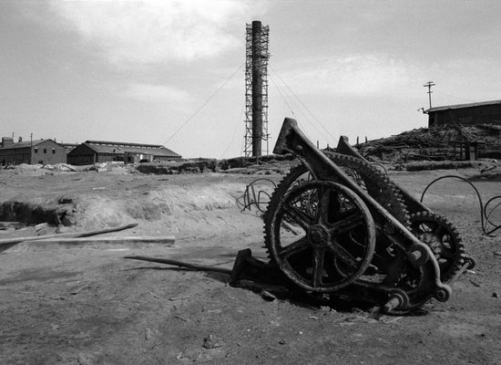 Kovový šrot a tovární budovy v Humberstone, Chile