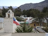 Belén se zvonicí uprostřed náměstí, Chile