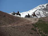 Sestup do základního tábora Ačik-Taš pod Pikem Lenina (7134m), Pamír, Kyrgyzstán