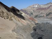 Sestup do základního tábora Ačik-Taš pod Pikem Lenina (7134m), Pamír, Kyrgyzstán