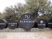 Vinné sklepy El Esteco lákají poblíž Cafayate ...
