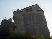 Navštívit kláštery, které vypadají jakoby vyrostly přímo ze skály, patří mezi nezapomenutelné zážitky. Meteora, Řecko