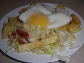 Papi huevo - vejce s hranolkama (pro vegetariánku)