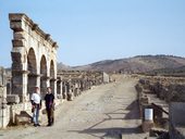 Římské ruiny v archeologickém nalezišti Volubilis, Maroko