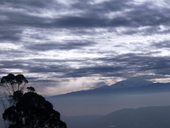 Výstup na sopku Pichincha z konečné stanice lanovky Cruz Loma, Quito, Ekvádor