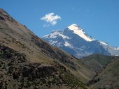 Přístup pod Aconcagua údolími Vacas a Relinchos, Argentina