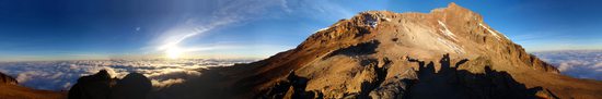 Kilimandžáro (5895m) - Western Arch - panorama z kempu Arrow Glacier (4800m)