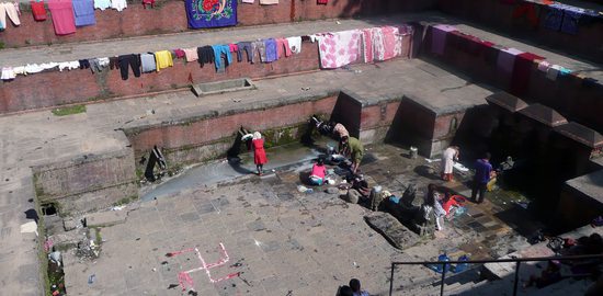 V Kathmandu nejprve provádíme nutnou očistu.