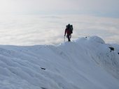 Robert postupuje po jednom z hřebínků pod Kotlovým štítem (2601m) směrem ke Gerlachu.