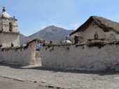 Kostel v osadě Parinacota, NP Lauca, Chile