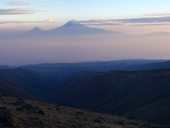 Výstup na jižní vrchol arménské nejvyšší hory Aragac (3890m)