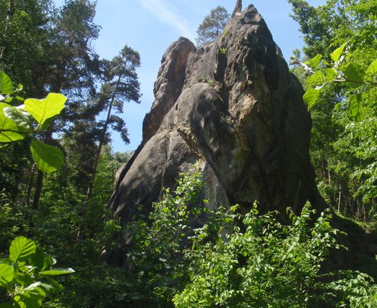 Pískovcové skály nad Bezděčínem, levý sektor