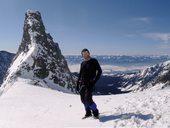 Zimní výstup na severozápadní vrchol Vysoké (2547m) centrálním žlabem, Vysoké Tatry, Slovensko