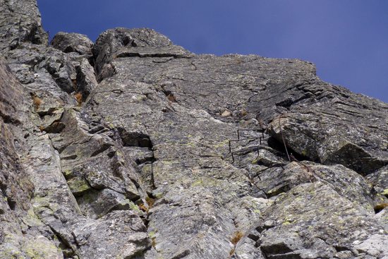 Klíčové místo výstupu na Lomnický štít (2634m) - Emericyho nářek, Vysoké Tatry, Slovensko