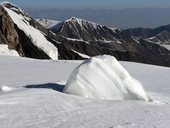 Sestup do základního tábora Ačik-Taš pod Pikem Lenina (7134m), Pamír, Kyrgyzstán