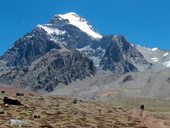 Přístup pod Aconcagua údolími Vacas a Relinchos, Argentina