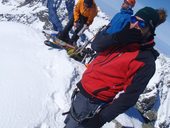 Zimní výstup na severozápadní vrchol Vysoké (2547m) centrálním žlabem, Vysoké Tatry, Slovensko