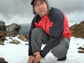 Výstup na sopku Pichincha z konečné stanice lanovky Cruz Loma, Quito, Ekvádor
