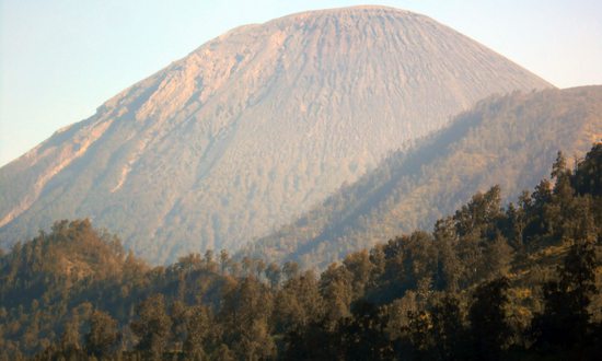 Gunung Semeru (3676m), Jáva, Indonésie