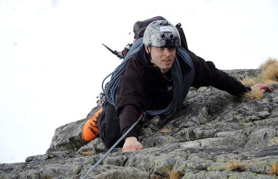 Jirka v první délce jižního Puškášova pilíře na Kozí kupku, Vysoké Tatry, Slovensko