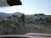 Carabineros kontrolují podezřelý van poblíž hranice s Peru ...