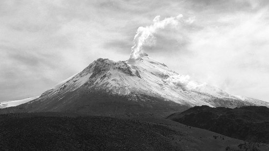Oddychující sopka  Guallatiri (6071m), Chile