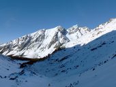 Zimní výstup na severozápadní vrchol Vysoké (2547m) centrálním žlabem, Vysoké Tatry, Slovensko