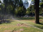 Zařizování formalit a shánění potřebného matroše ve sluncem rozpálené Mendoze, Argentina