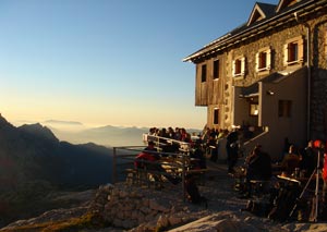 Romantické západy slunce na chatě Adamek Hűtte - 2196m.