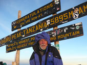 Uhuru Peak (5895m), Kilimandžáro, Tanzanie