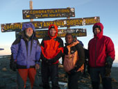 Uhuru Peak (5895m), Kilimandžáro, Tanzanie