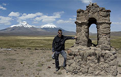 Poutní místo nad obcí Caquena, NP Lauca, Chile