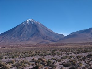 Licancabur (5960m) from the main road San Pedro - Hito Cajďż˝, Chile, 2. 2. 2006