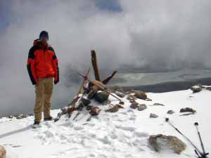 Vladimír na vrcholu Licancaburu (5916m), Chile/Bolívie, 4. února 2006