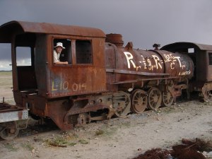 Hřbitov vlaků u města Uyuni, Bolívie, 7. února 2006