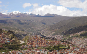 Celkový pohled na La Paz, Bolívie, 15. února 2006