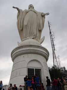 Statue of Maria on the top of San Cristďż˝al hill, Santiago, Chile, 26. 2. 2006