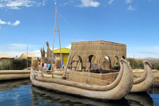 Jezero Titicaca - rákosové ostrovy Uros, Peru