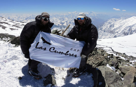 Martin a Vláďa na vrcholu Pik Lenina (7134m), Kyrgyzstán/Tádžikistán